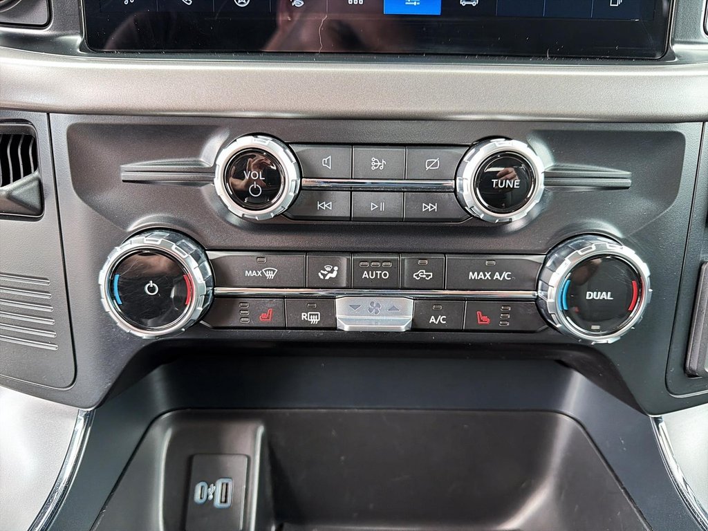2024 Ford F-150 Lightning XLT SuperCrew 4x4 Navigation in St-Jean-Sur-Richelieu, Quebec - 10 - w1024h768px