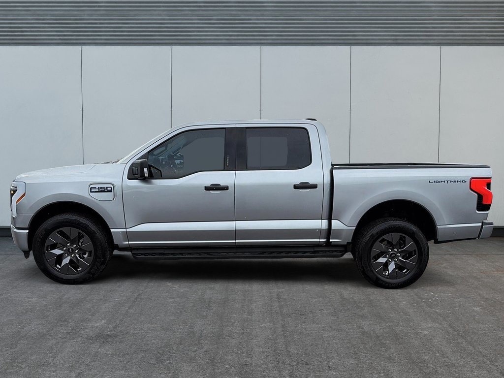 2024 Ford F-150 Lightning XLT SuperCrew 4x4 Navigation in St-Jean-Sur-Richelieu, Quebec - 5 - w1024h768px