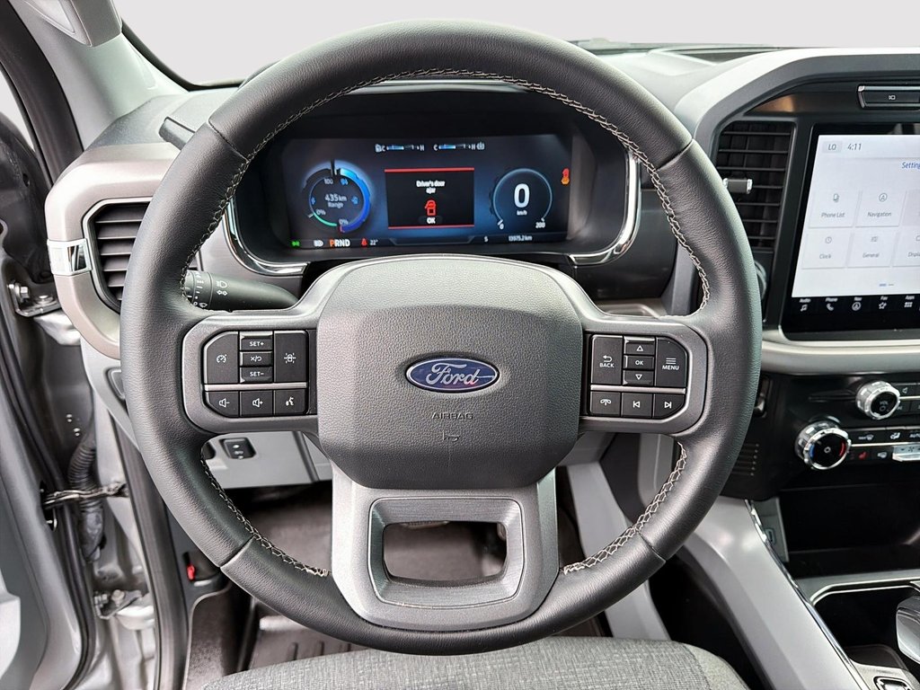 2024 Ford F-150 Lightning XLT SuperCrew 4x4 Navigation in St-Jean-Sur-Richelieu, Quebec - 12 - w1024h768px