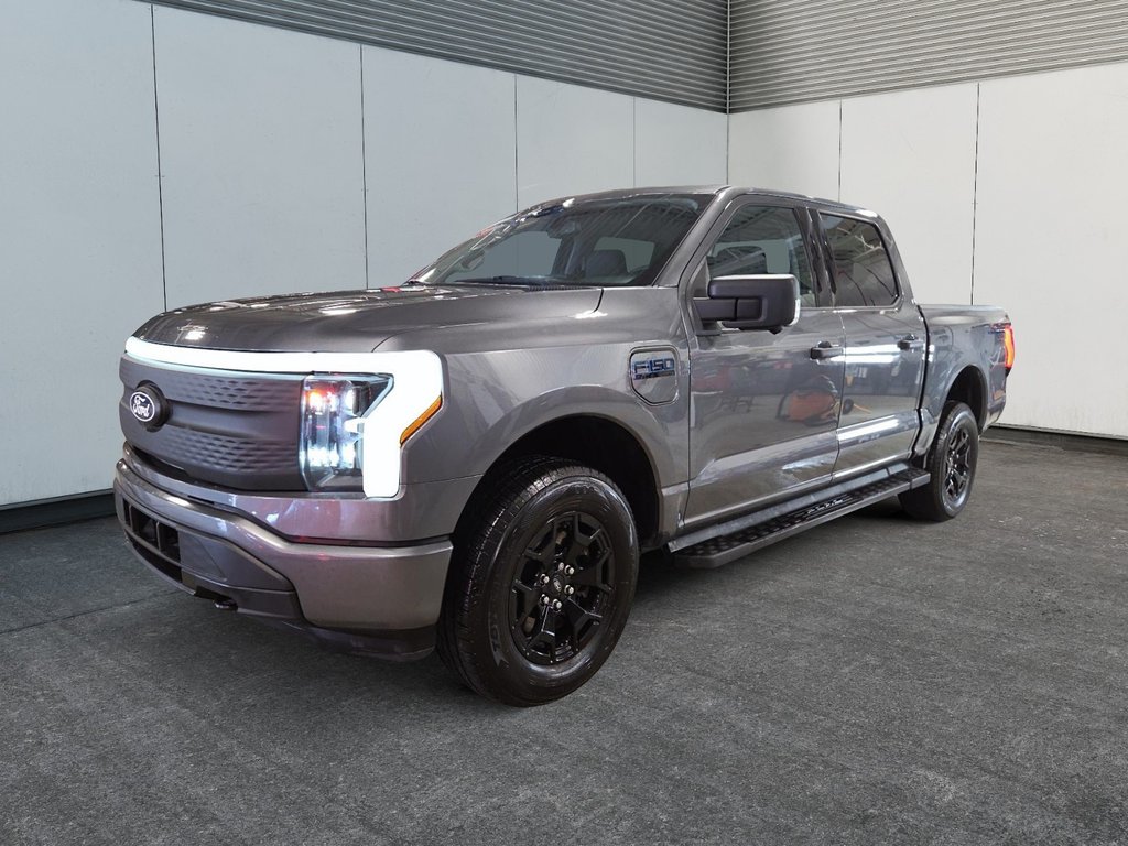 Ford F-150 Lightning XLT SuperCrew 4x4 Navigation 2025 à St-Jean-Sur-Richelieu, Québec - 1 - w1024h768px