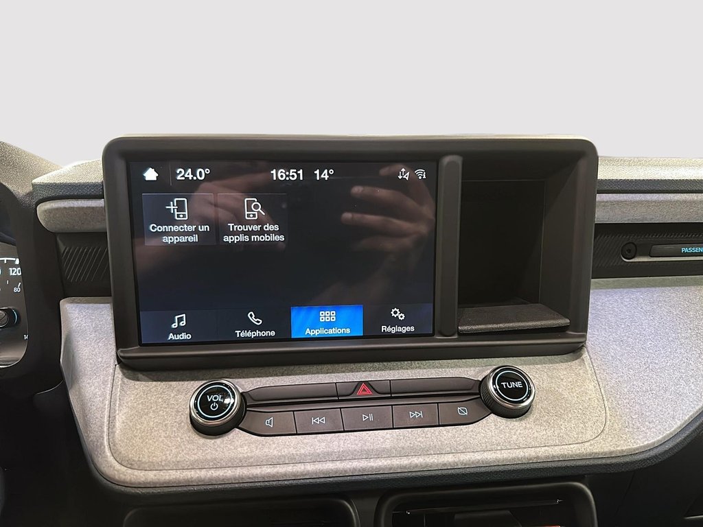 2024 Ford Maverick XLT in St-Jean-Sur-Richelieu, Quebec - 18 - w1024h768px