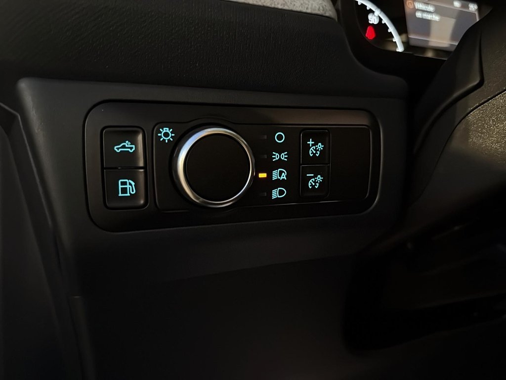 2024 Ford Maverick XLT  LUXE HYBRIDE SUPERCREW in St-Jean-Sur-Richelieu, Quebec - 16 - w1024h768px