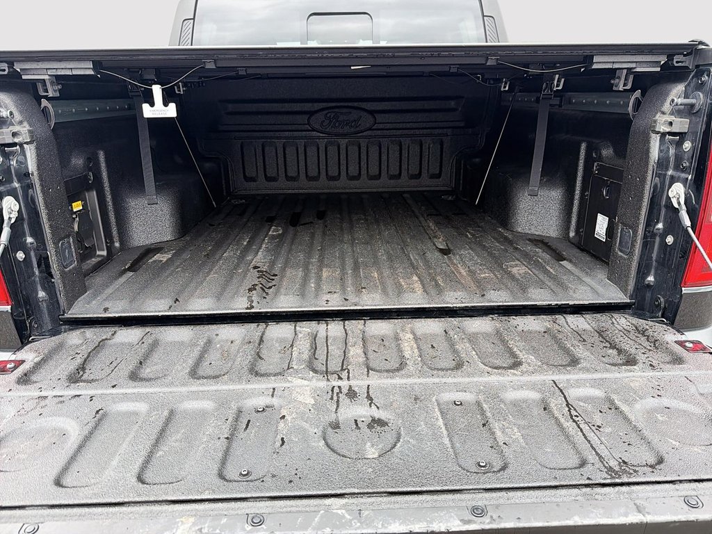 2025 Ford Maverick LARIAT AWD SUPERCREW in St-Jean-Sur-Richelieu, Quebec - 16 - w1024h768px