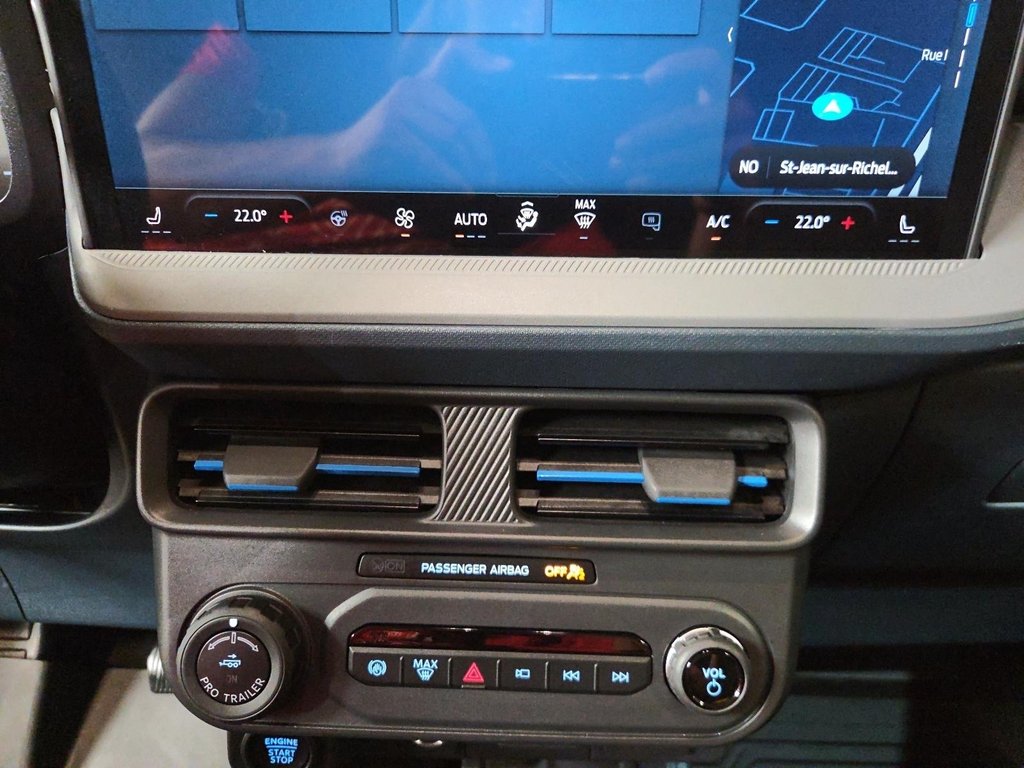 2025 Ford Maverick Lobo Premium AWD SUPERCREW in St-Jean-Sur-Richelieu, Quebec - 14 - w1024h768px