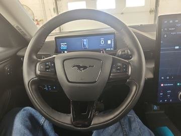 Ford Mustang Mach-E SELECT AWD 2022 à St-Jean-Sur-Richelieu, Québec - 7 - w1024h768px