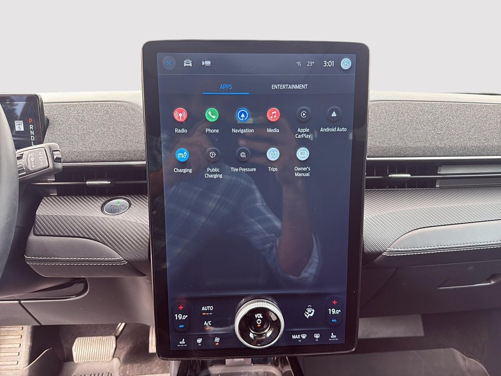 Ford Mustang Mach-E PREMIUM AWD 2023 à St-Jean-Sur-Richelieu, Québec - 18 - w1024h768px