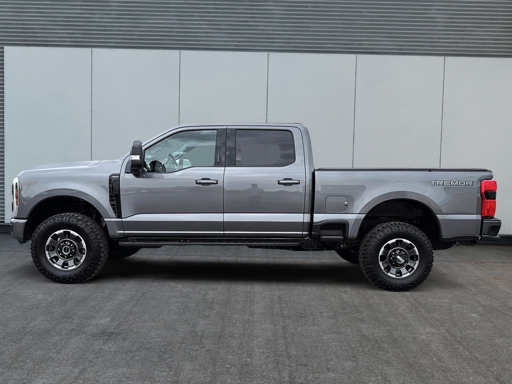 2024 Ford Super Duty F-250 SRW LARIAT TREMOR 7.3L V8 4X4 in St-Jean-Sur-Richelieu, Quebec - 5 - w1024h768px