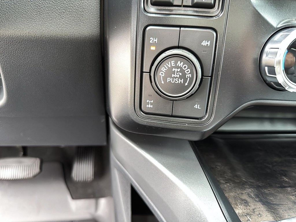2024 Ford Super Duty F-250 SRW LARIAT TREMOR 7.3L V8 4X4 in St-Jean-Sur-Richelieu, Quebec - 16 - w1024h768px