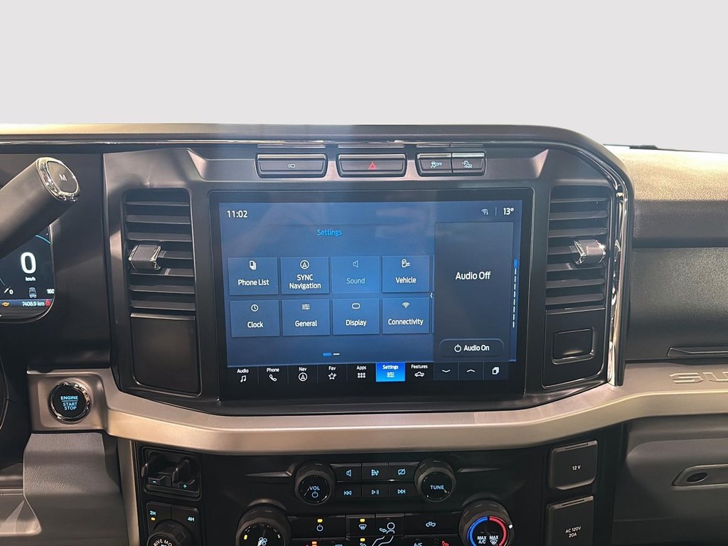 2024 Ford Super Duty F-250 SRW XLT PREMIUM + TREMOR OFF-ROAD PACKAGE in St-Jean-Sur-Richelieu, Quebec - 20 - w1024h768px