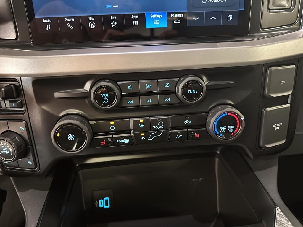 2024 Ford Super Duty F-250 SRW XLT PREMIUM + TREMOR OFF-ROAD PACKAGE in St-Jean-Sur-Richelieu, Quebec - 14 - w1024h768px