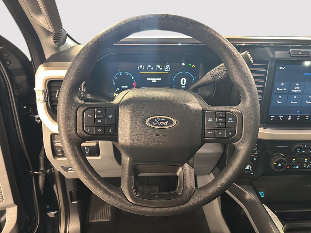 2024 Ford Super Duty F-250 SRW XLT PREMIUM + TREMOR OFF-ROAD PACKAGE in St-Jean-Sur-Richelieu, Quebec - 12 - w1024h768px