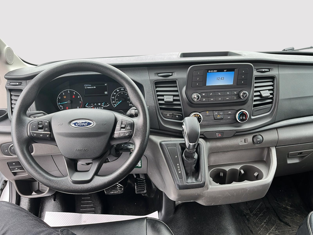 Ford Transit Cargo Van HIGH ROOF 2500 AWD 2025 à St-Jean-Sur-Richelieu, Québec - 9 - w1024h768px