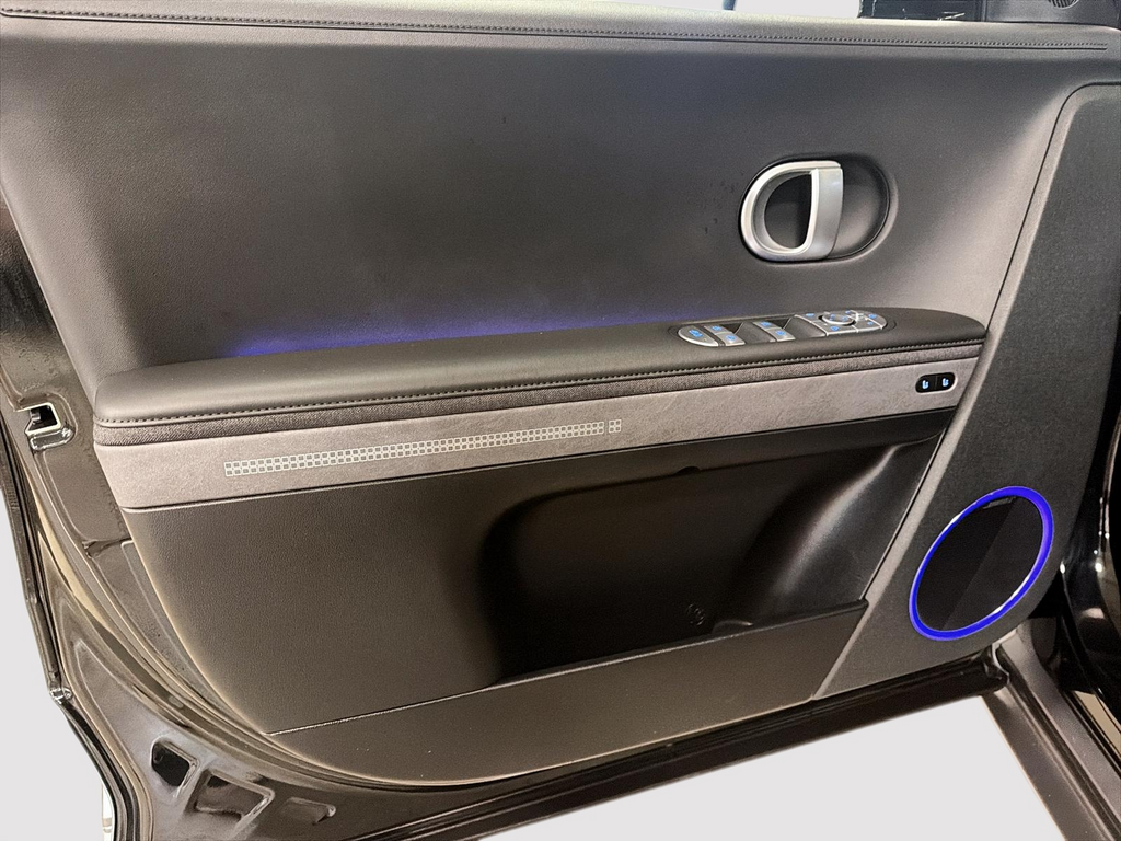2024 Hyundai IONIQ 5 Preferred ULTIMATE PACKAGE AWD in St-Jean-Sur-Richelieu, Quebec - 12 - w1024h768px