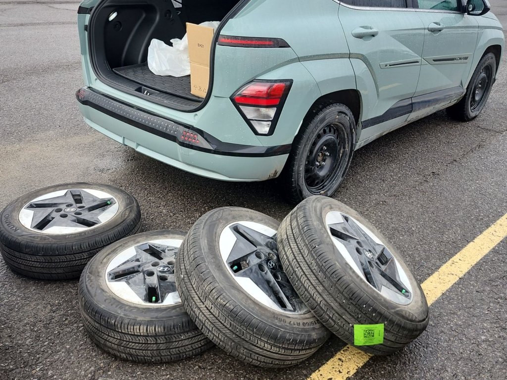 Hyundai Kona Electric Preferred w/Trend Package 2025 à St-Jean-Sur-Richelieu, Québec - 5 - w1024h768px