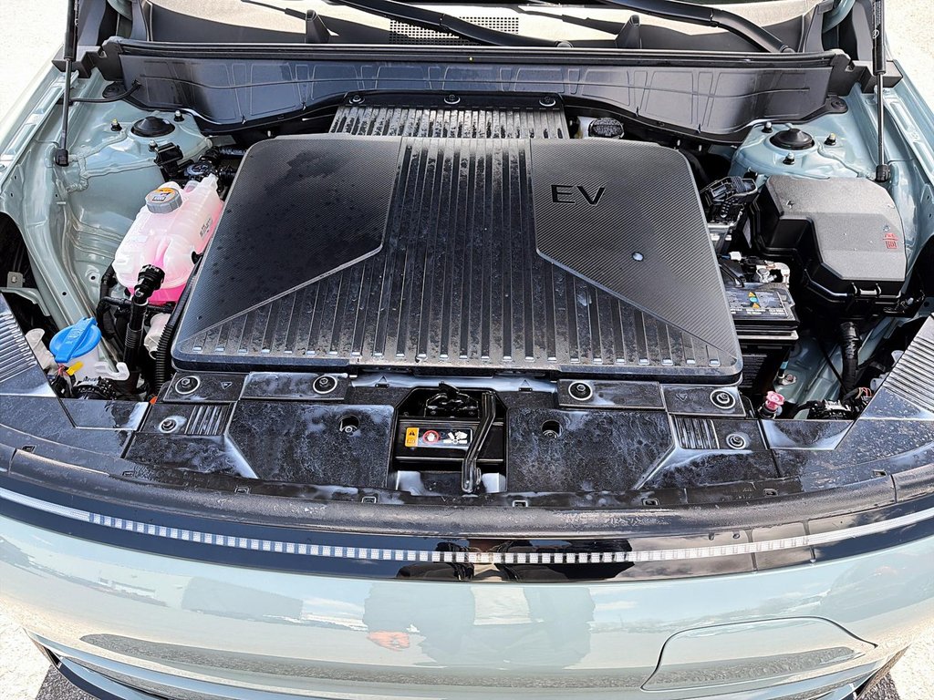 2025 Hyundai Kona Electric Preferred w/Trend Package in St-Jean-Sur-Richelieu, Quebec - 8 - w1024h768px