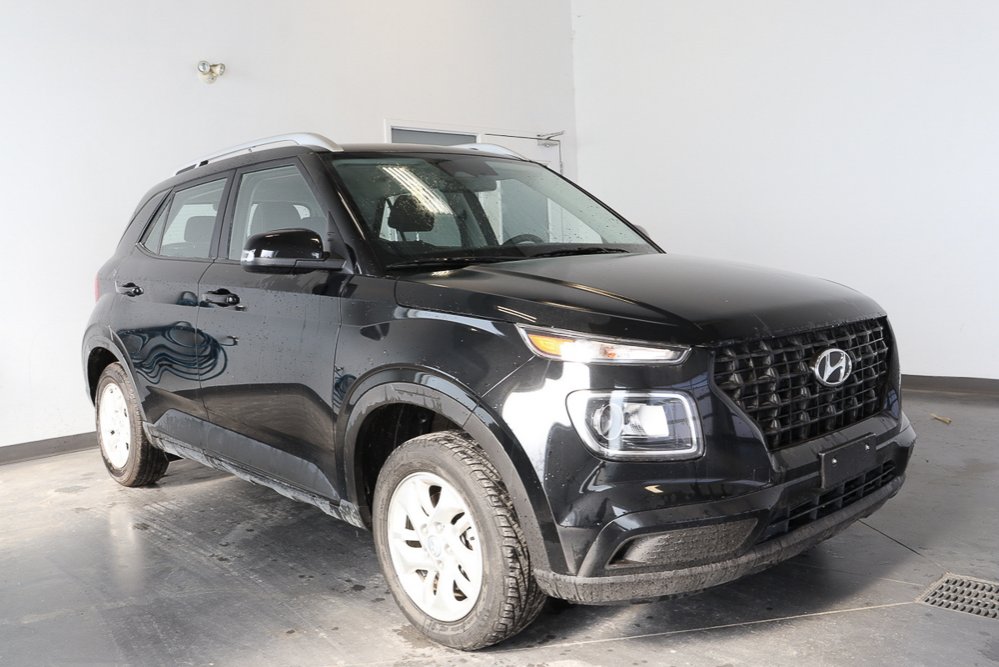 Hyundai Venue Preferred Automatique 2023 à St-Jean-Sur-Richelieu, Québec - 4 - w1024h768px