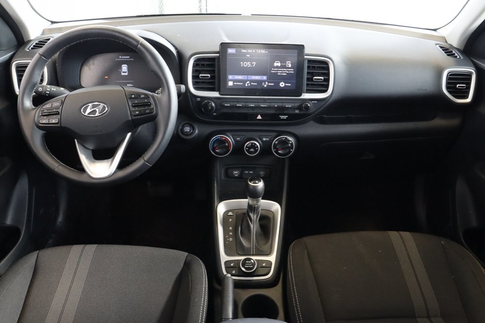 Hyundai Venue Preferred Automatique 2023 à St-Jean-Sur-Richelieu, Québec - 10 - w1024h768px