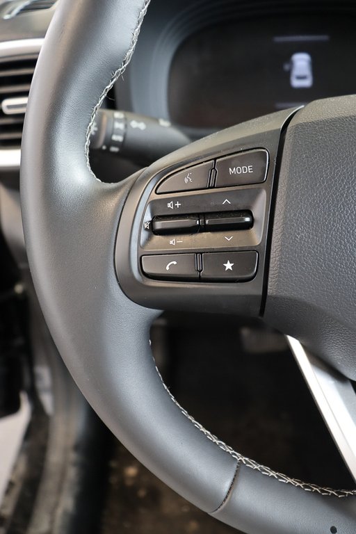 Hyundai Venue Preferred Automatique 2023 à St-Jean-Sur-Richelieu, Québec - 12 - w1024h768px