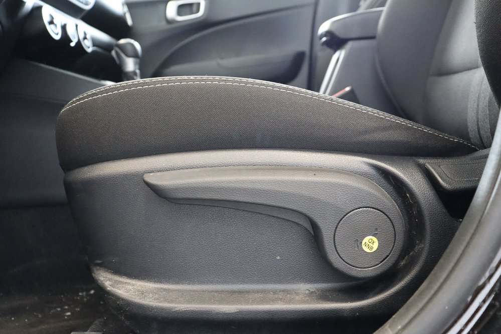 Hyundai Venue Preferred Automatique 2023 à St-Jean-Sur-Richelieu, Québec - 9 - w1024h768px