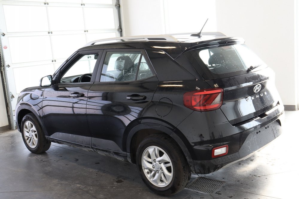 Hyundai Venue Preferred Automatique 2023 à St-Jean-Sur-Richelieu, Québec - 5 - w1024h768px