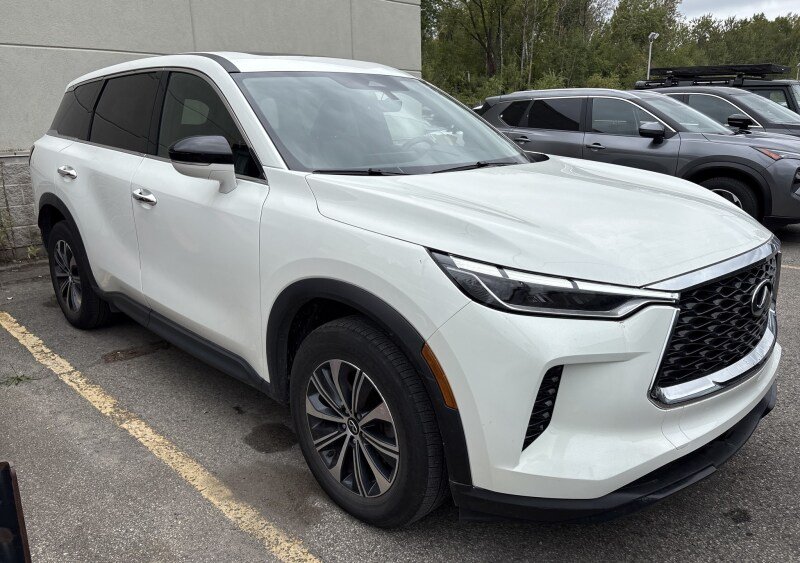 Infiniti QX60 PURE AWD TOIT-PANORAMIQUE 2024 à St-Jean-Sur-Richelieu, Québec - 2 - w1024h768px