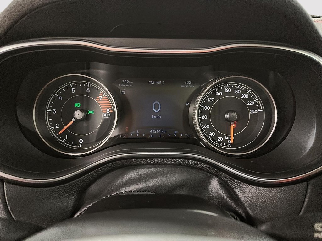 Jeep Cherokee Trailhawk Elite 2021 à St-Jean-Sur-Richelieu, Québec - 13 - w1024h768px