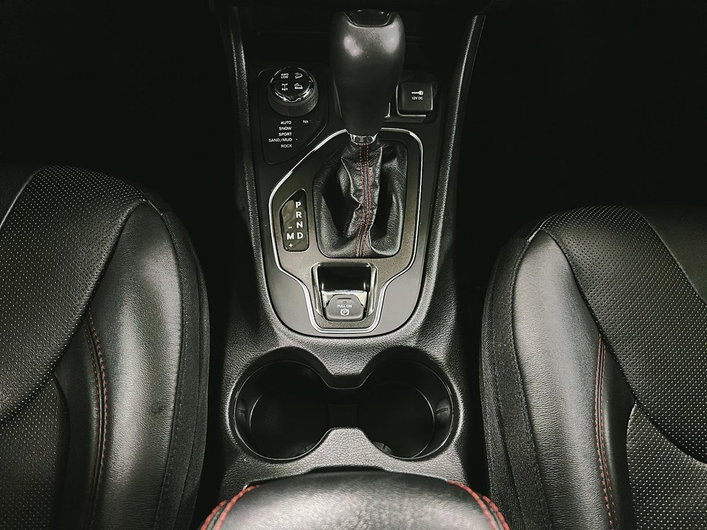 Jeep Cherokee Trailhawk Elite 2021 à St-Jean-Sur-Richelieu, Québec - 15 - w1024h768px