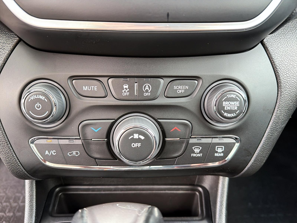 Jeep Cherokee North 2022 à St-Jean-Sur-Richelieu, Québec - 12 - w1024h768px