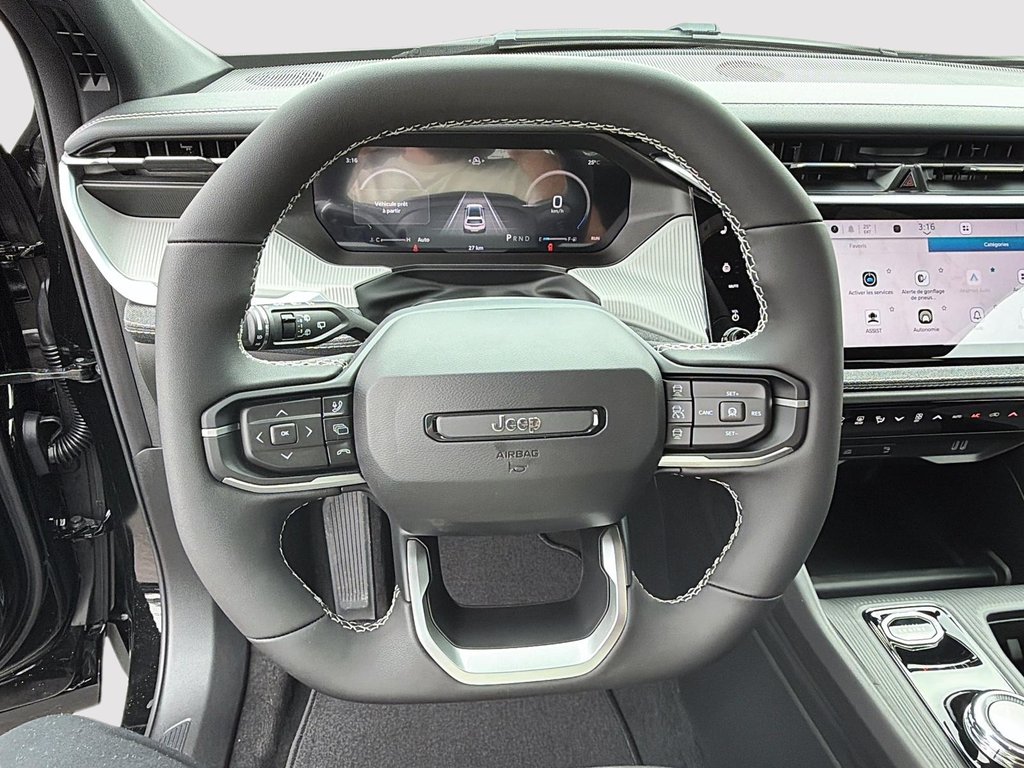 2026 Jeep Cherokee LAREDO in Sherbrooke, Quebec - 11 - w1024h768px