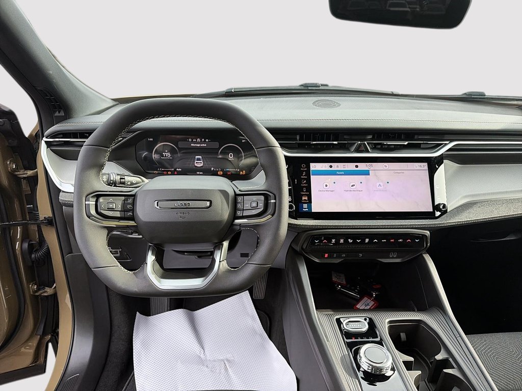 2026 Jeep Cherokee LAREDO in St-Jean-Sur-Richelieu, Quebec - 9 - w1024h768px