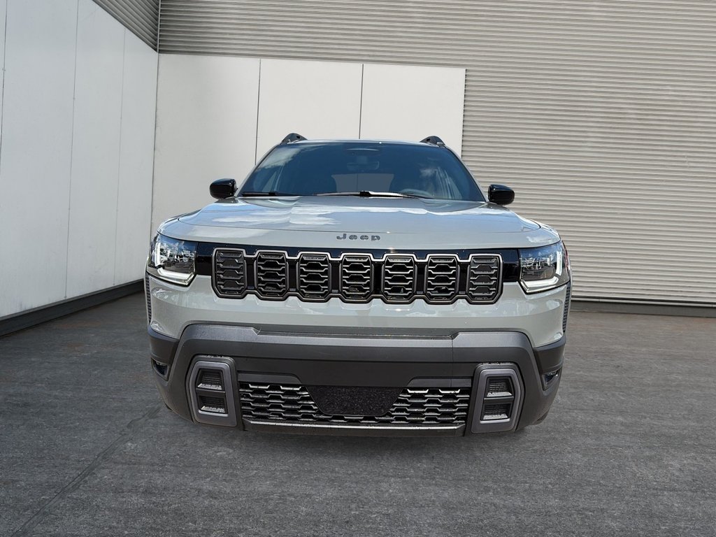 2026 Jeep Cherokee LAREDO in Sherbrooke, Quebec - 2 - w1024h768px