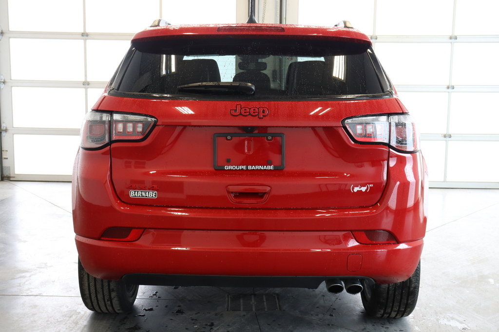2022  Compass Limited Edition RED 4x4 Toit-Panoramique in St-Jean-Sur-Richelieu, Quebec - 6 - w1024h768px