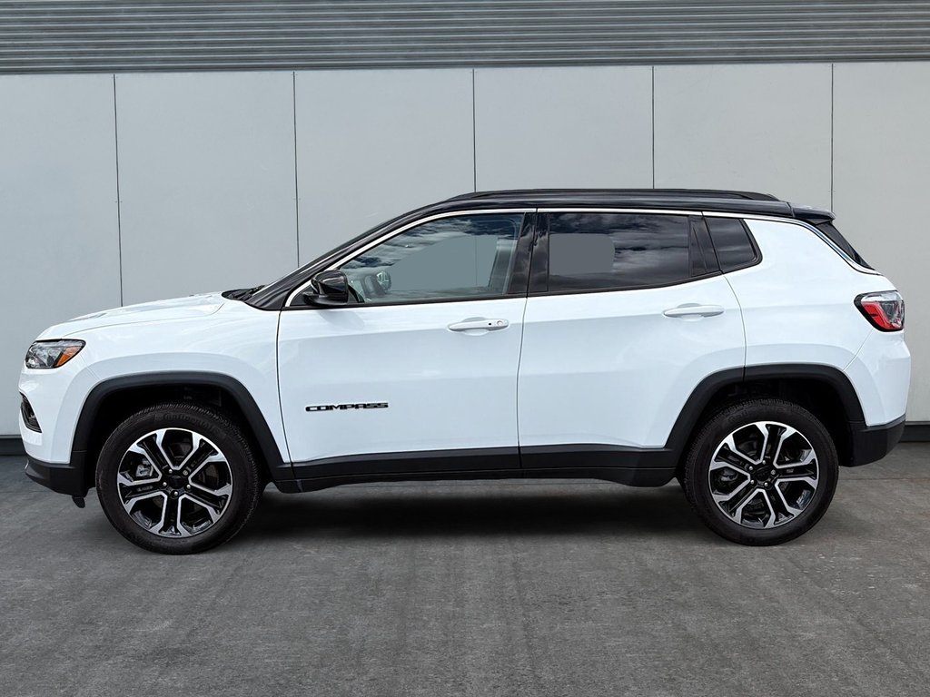 2023 Jeep Compass LIMITED 4X4 in St-Jean-Sur-Richelieu, Quebec - 5 - w1024h768px