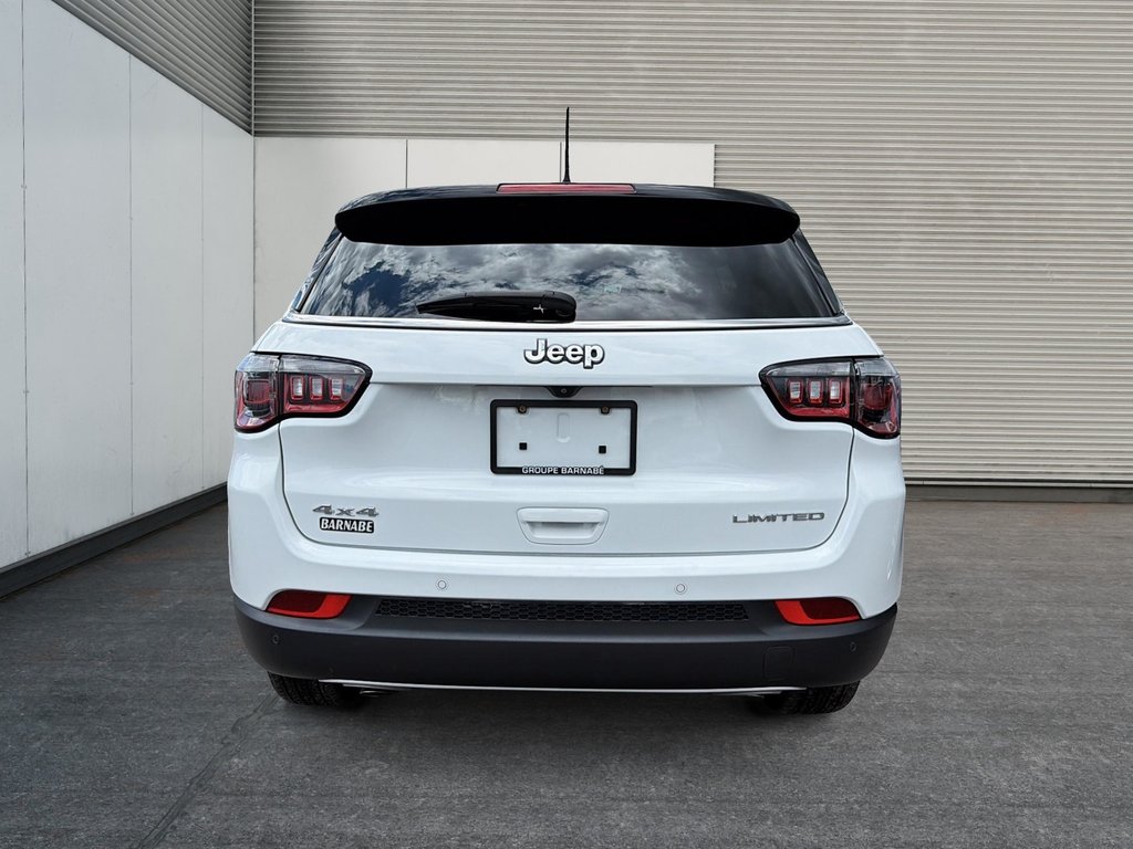 2023 Jeep Compass LIMITED 4X4 in St-Jean-Sur-Richelieu, Quebec - 3 - w1024h768px