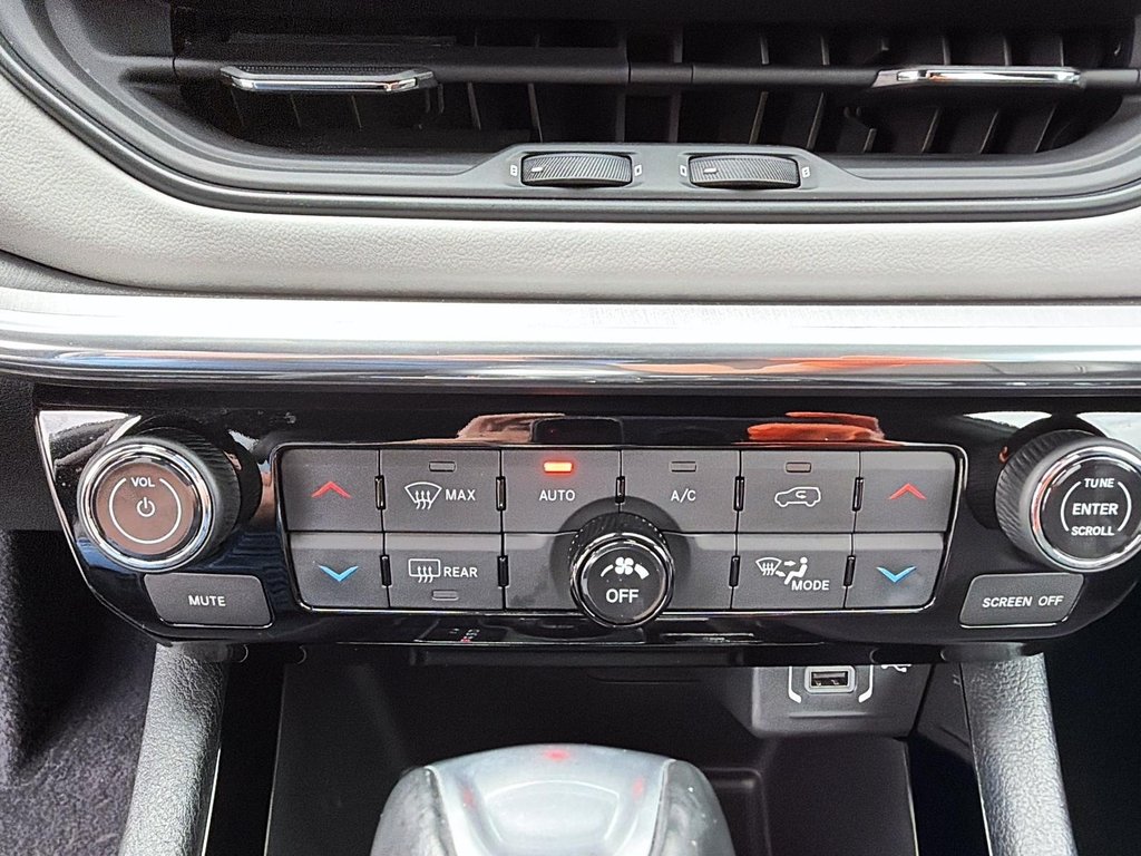 2023 Jeep Compass LIMITED 4X4 in St-Jean-Sur-Richelieu, Quebec - 14 - w1024h768px