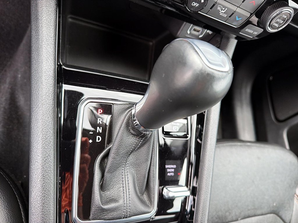 2023 Jeep Compass LIMITED 4X4 in St-Jean-Sur-Richelieu, Quebec - 15 - w1024h768px