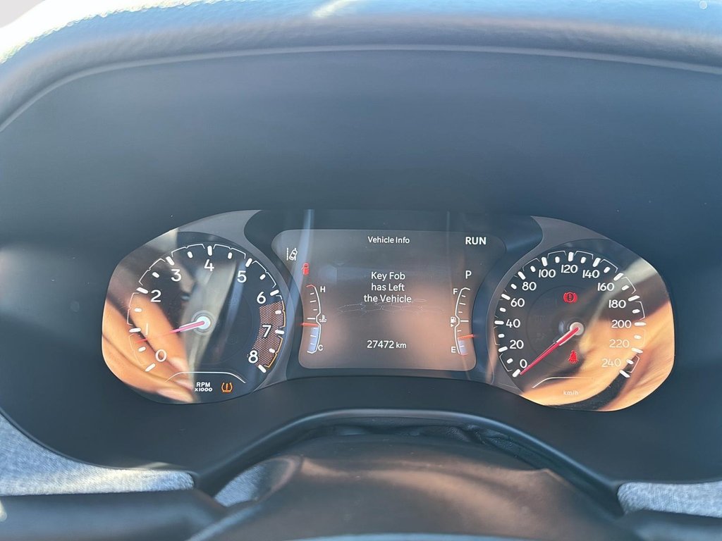 Jeep Compass Sport 4X4 2024 à St-Jean-Sur-Richelieu, Québec - 13 - w1024h768px