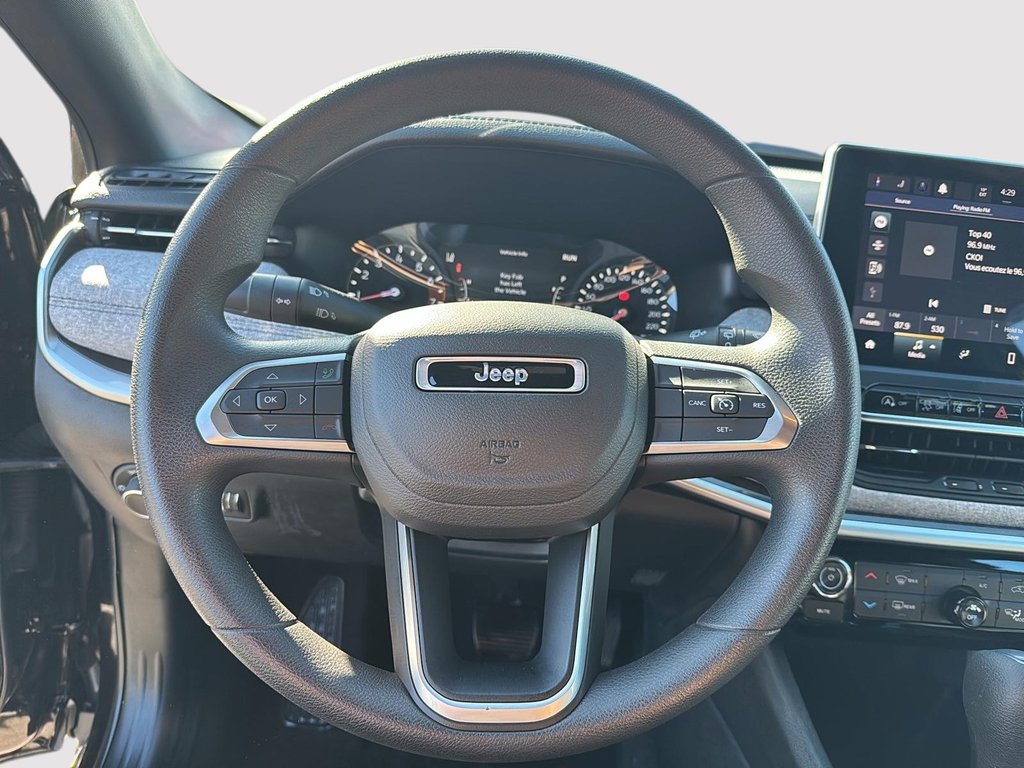 Jeep Compass Sport 4X4 2024 à St-Jean-Sur-Richelieu, Québec - 12 - w1024h768px