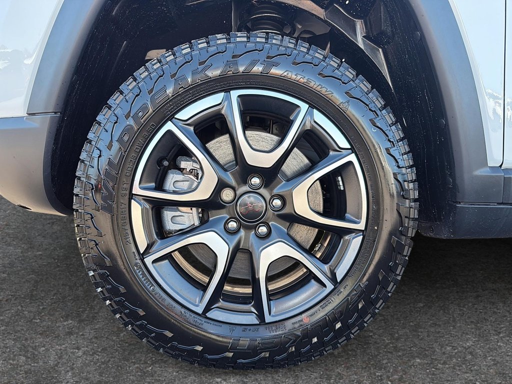 2025 Jeep Compass TRAILHAWK in St-Jean-Sur-Richelieu, Quebec - 7 - w1024h768px