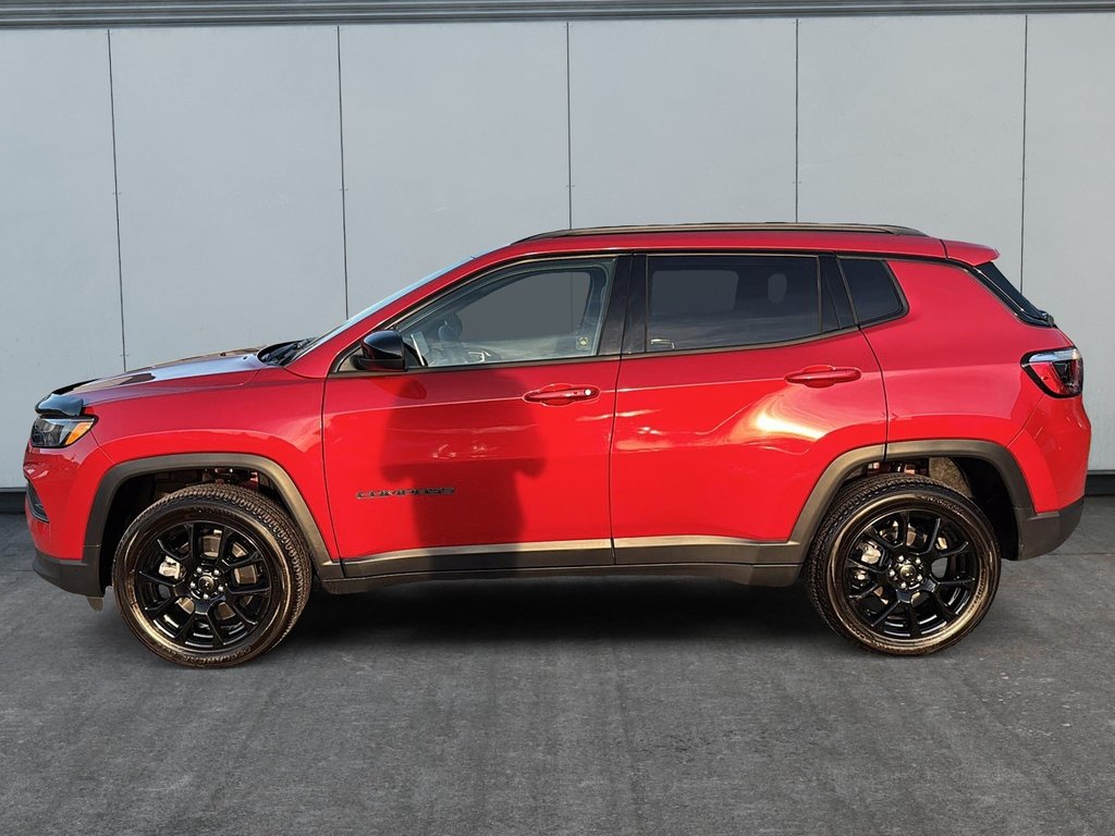 Jeep Compass Altitude Luxe 4X4 Navigation 2025 à St-Jean-Sur-Richelieu, Québec - 5 - w1024h768px