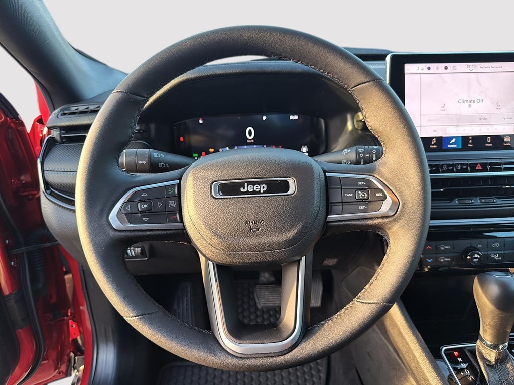 Jeep Compass Altitude Luxe 4X4 Navigation 2025 à St-Jean-Sur-Richelieu, Québec - 12 - w1024h768px