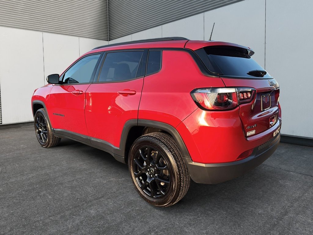 Jeep Compass Altitude Luxe 4X4 Navigation 2025 à St-Jean-Sur-Richelieu, Québec - 4 - w1024h768px