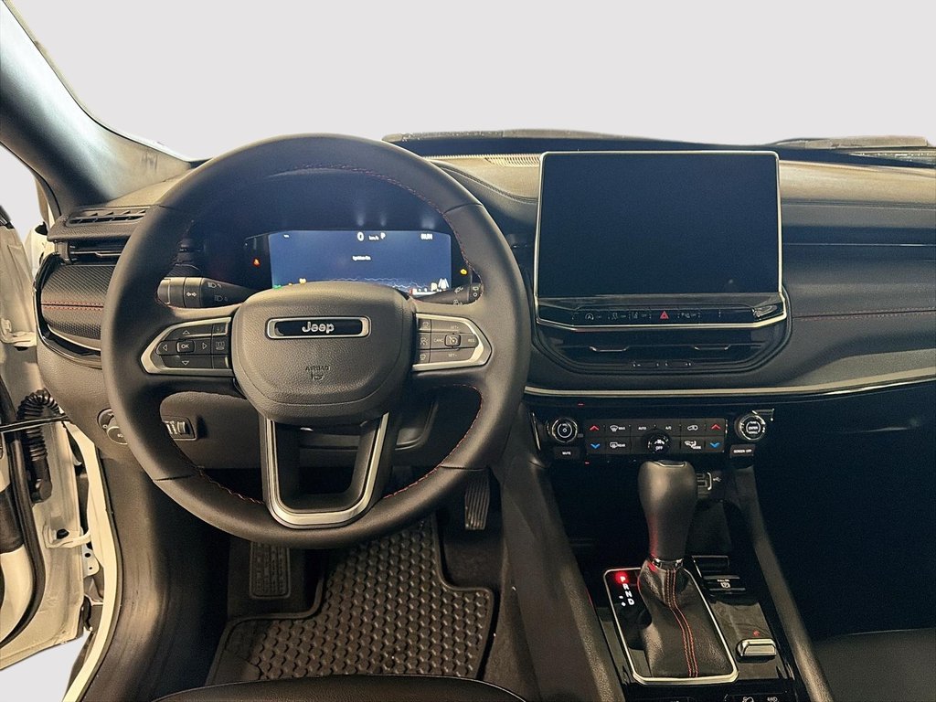 Jeep Compass TRAILHAWK 2026 à Sherbrooke, Québec - 9 - w1024h768px