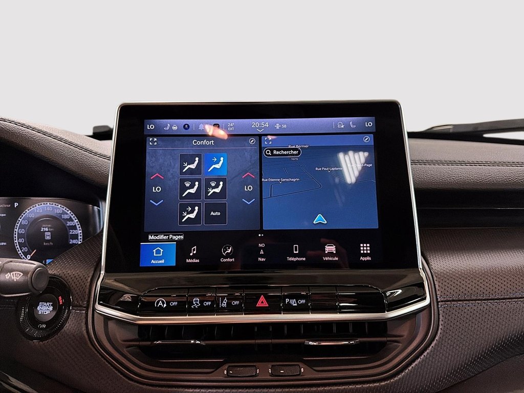 2026 Jeep Compass Limited in St-Jean-Sur-Richelieu, Quebec - 19 - w1024h768px