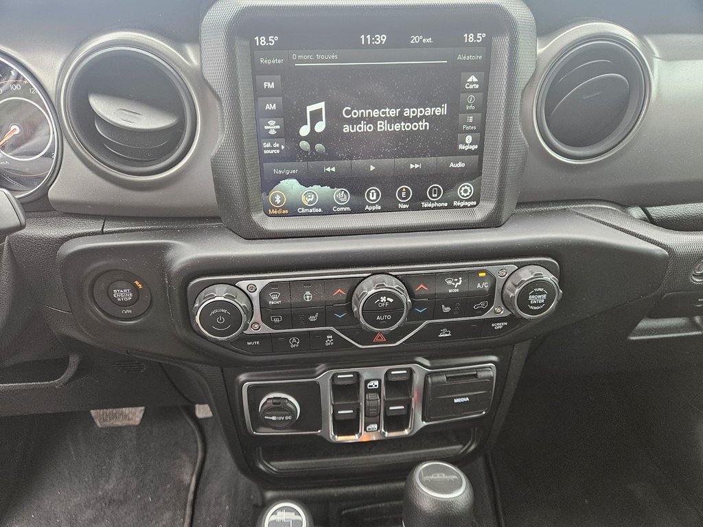 Jeep Gladiator Willys 2021 à St-Jean-Sur-Richelieu, Québec - 8 - w1024h768px