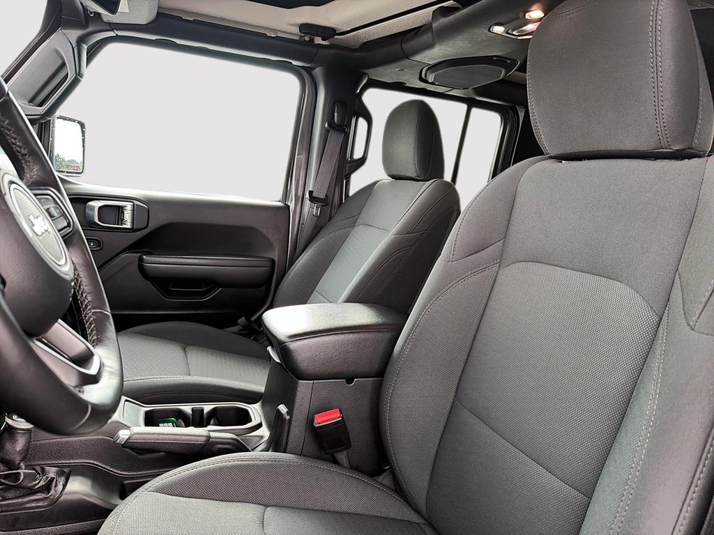 Jeep Gladiator Willys 2021 à St-Jean-Sur-Richelieu, Québec - 9 - w1024h768px