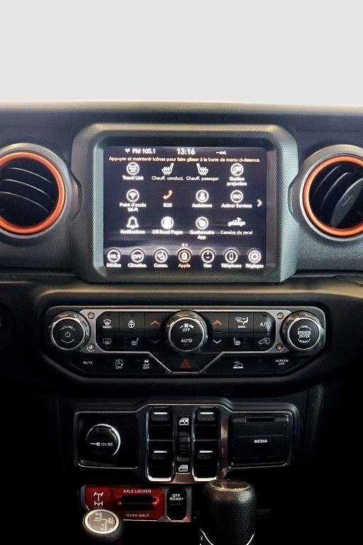 2023 Jeep Gladiator Mojave in Saint-Hyacinthe, Quebec - 13 - w1024h768px