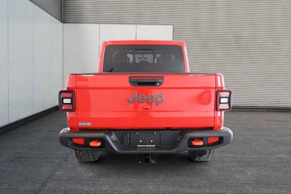 2023 Jeep Gladiator Mojave in Saint-Hyacinthe, Quebec - 5 - w1024h768px