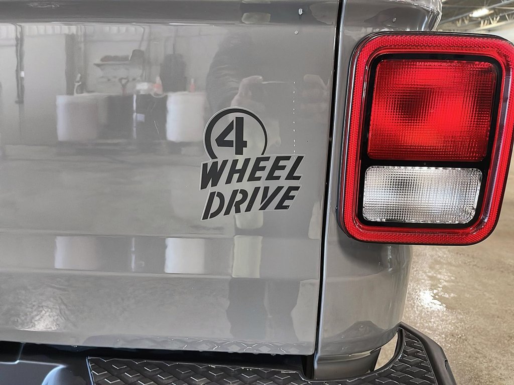 Jeep Gladiator Willys 2023 à St-Jean-Sur-Richelieu, Québec - 15 - w1024h768px