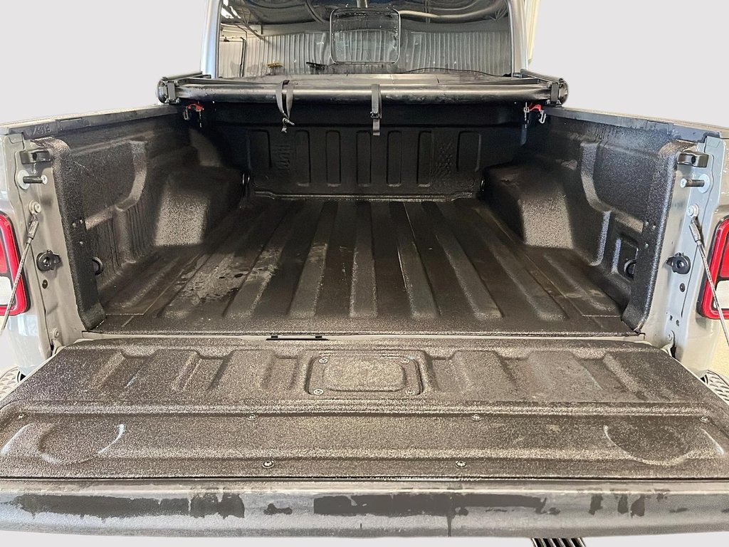 Jeep Gladiator Willys 2023 à St-Jean-Sur-Richelieu, Québec - 16 - w1024h768px